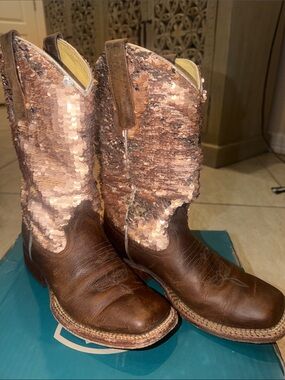 ARIAT Brown Leather and Rose Gold Sequin Western Boots